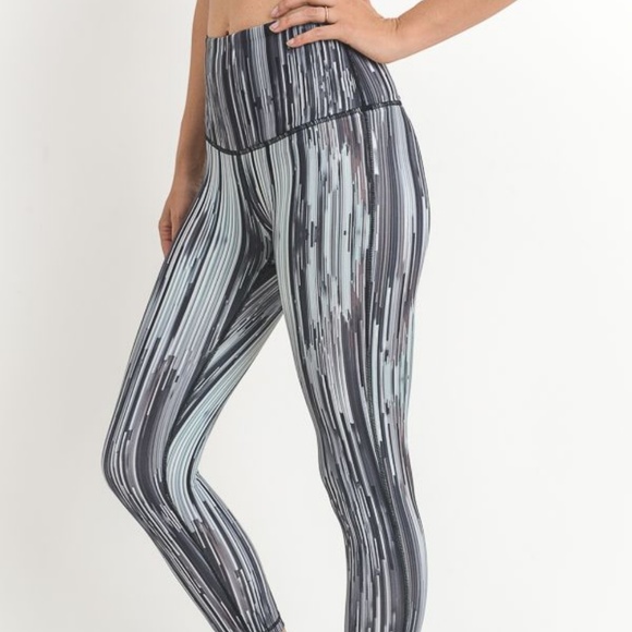 🏷SALE! Striped leggings! - Picture 2 of 6